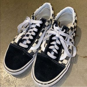black checkered old skool vans